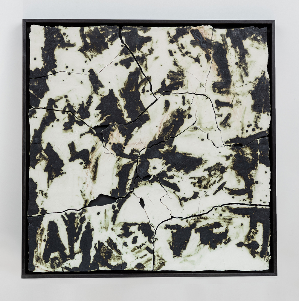 Zoë Andrews_Ninnion I_encaustic on porcelain