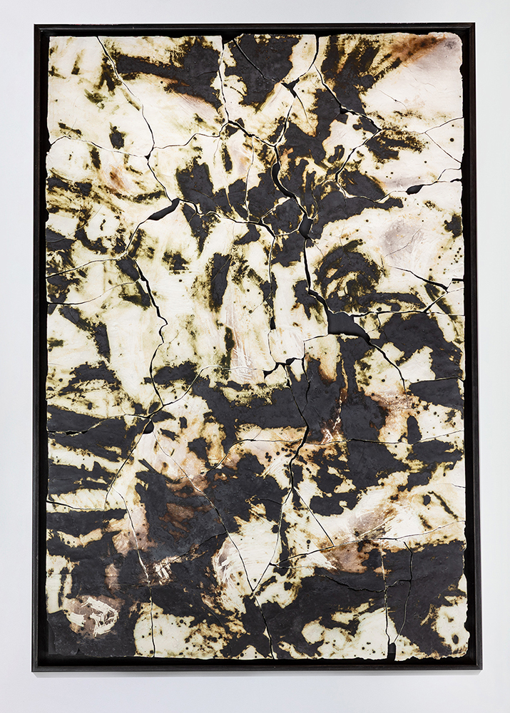 Zoë Andrews_Descent_Encaustic on porcelain