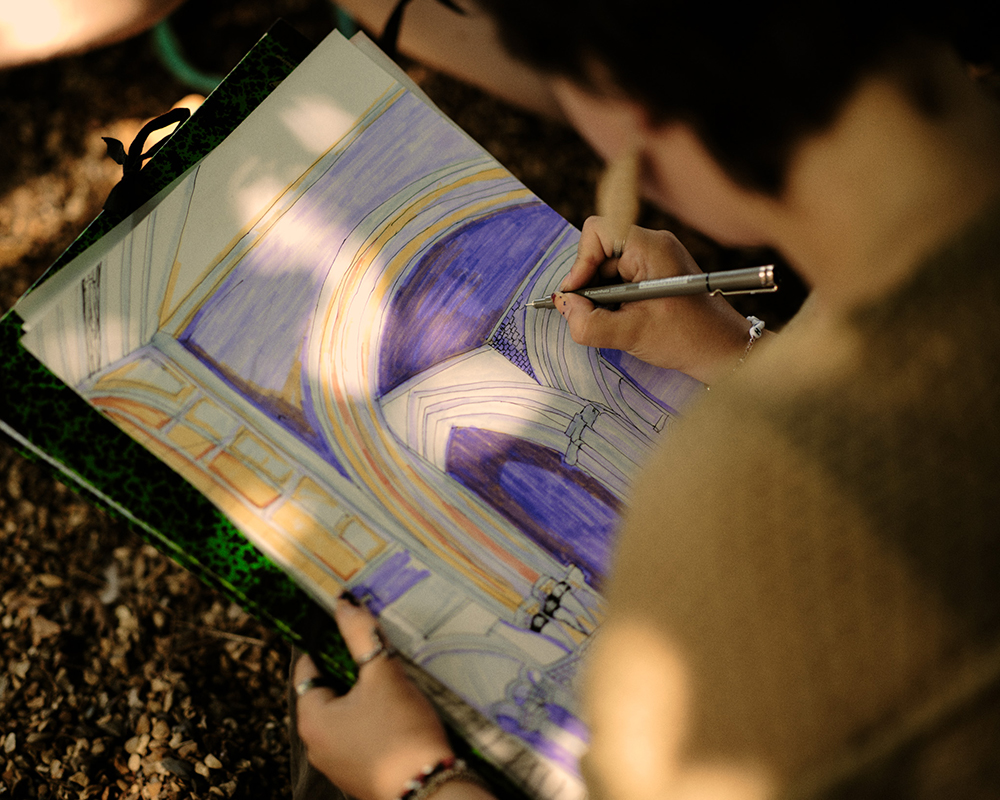 Young Artists Summer Holiday | Drawing London (Ages 10 - 14) 