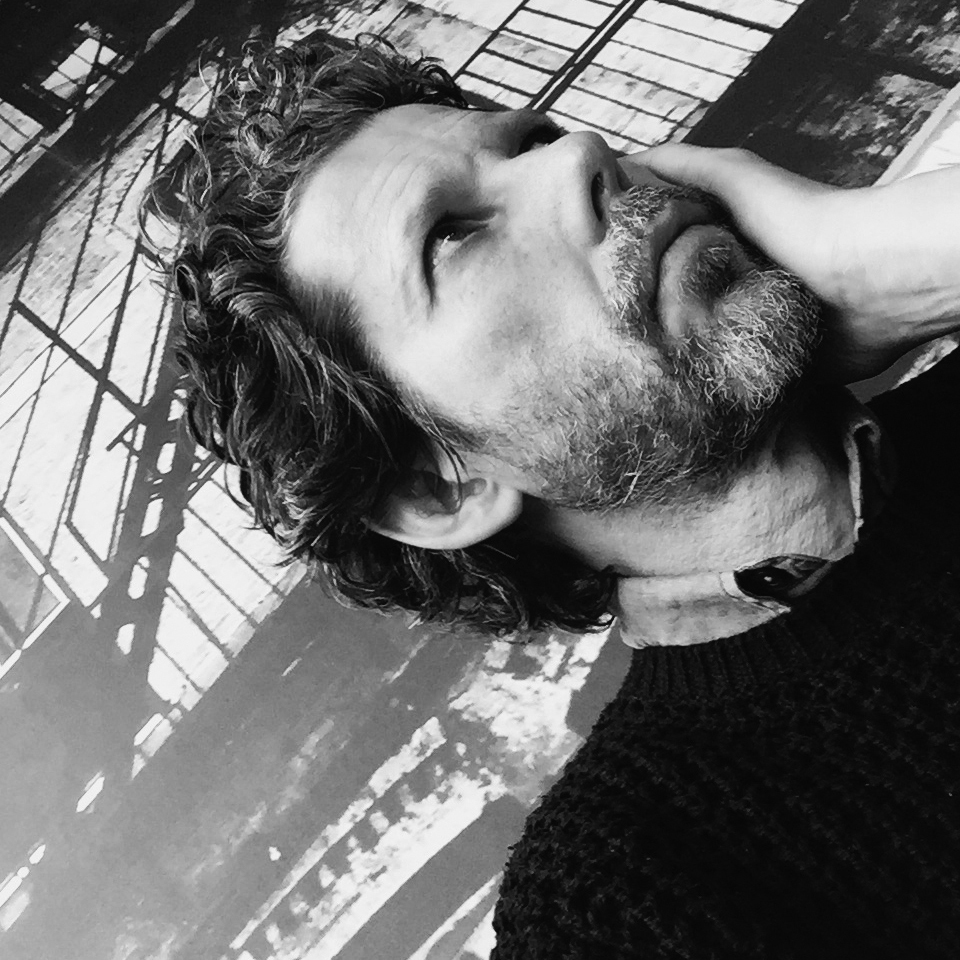Julian VilarrubiHero Image